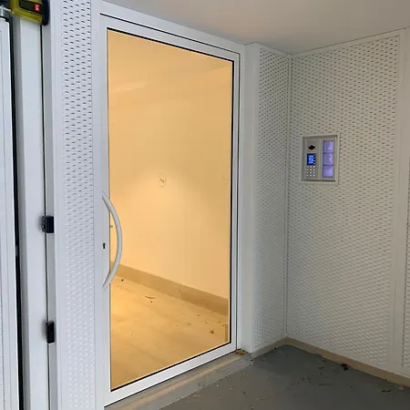 Apartmán Domus13-with Private Parking