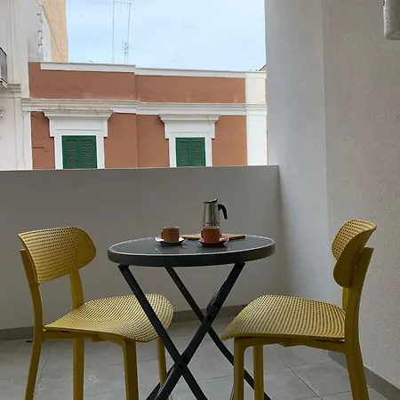 Apartmán Domus13-with Private Parking Bari