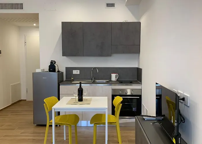 Domus13-with Private Parking