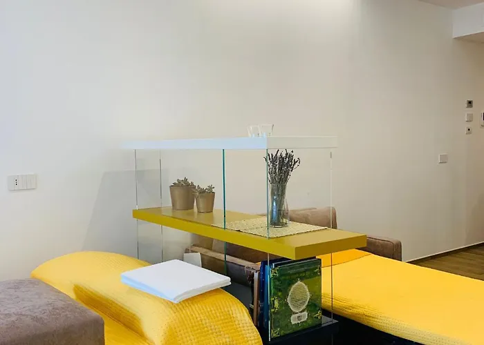 Apartmán Domus13-with Private Parking